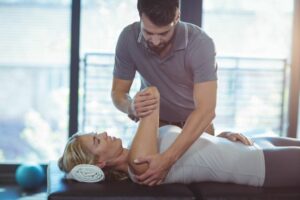 Comparing Chiropractic to Other Pain Management Techniques